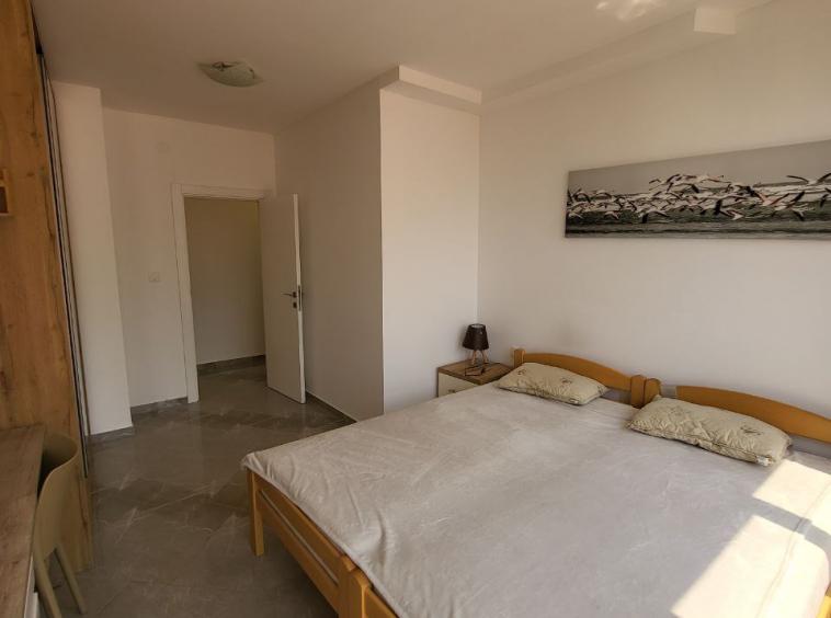 Magnificent apartment in Rafailovici close to the sea