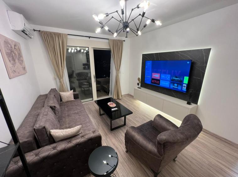 Cozy apartment with sea view in Boka Bay