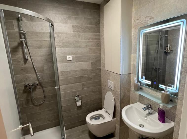 Cozy apartment with sea view in Boka Bay