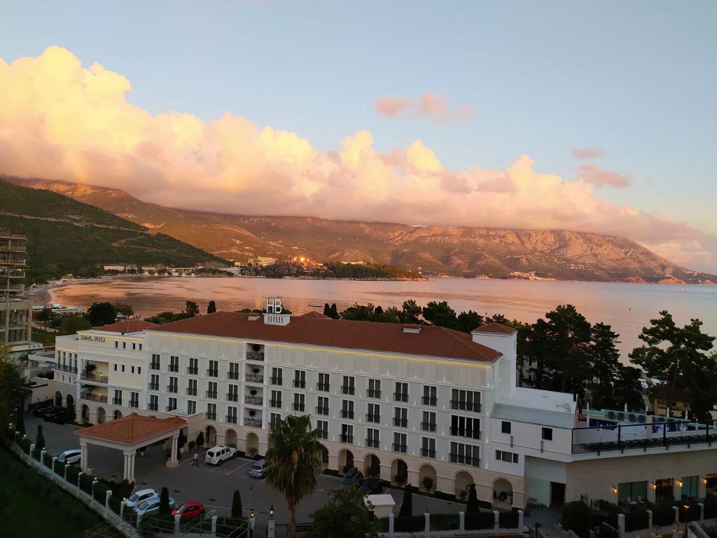 investing in montenegro real estate