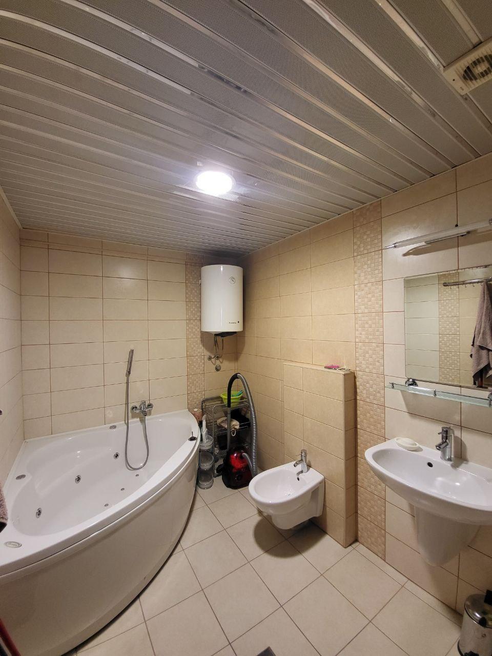 Family apartment with 3 bedrooms in Budva