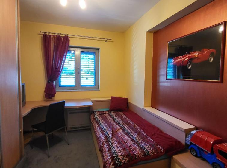 Family apartment with 3 bedrooms in Budva