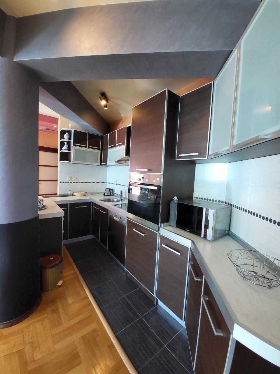 Family apartment with 3 bedrooms in Budva