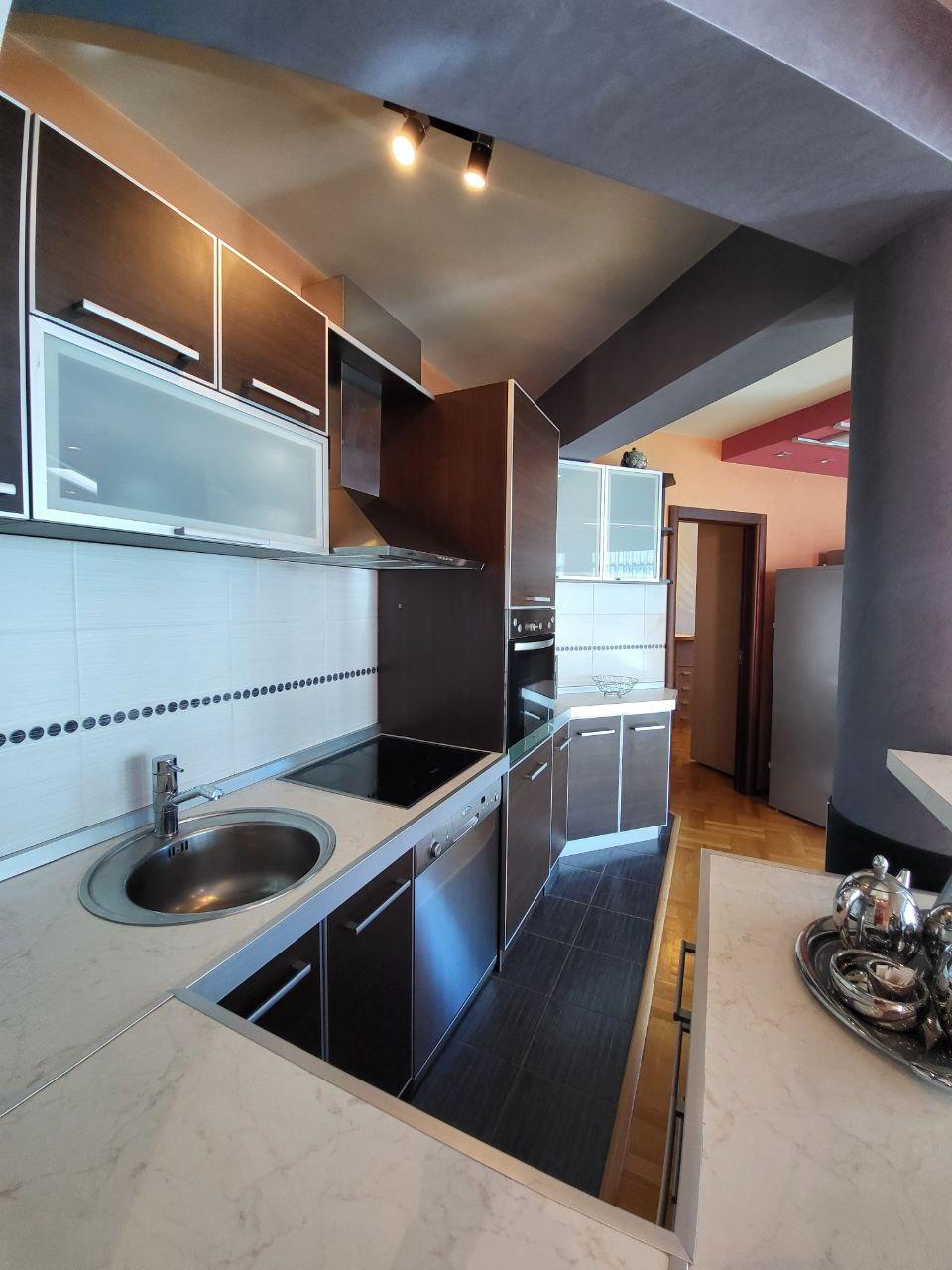 Family apartment with 3 bedrooms in Budva