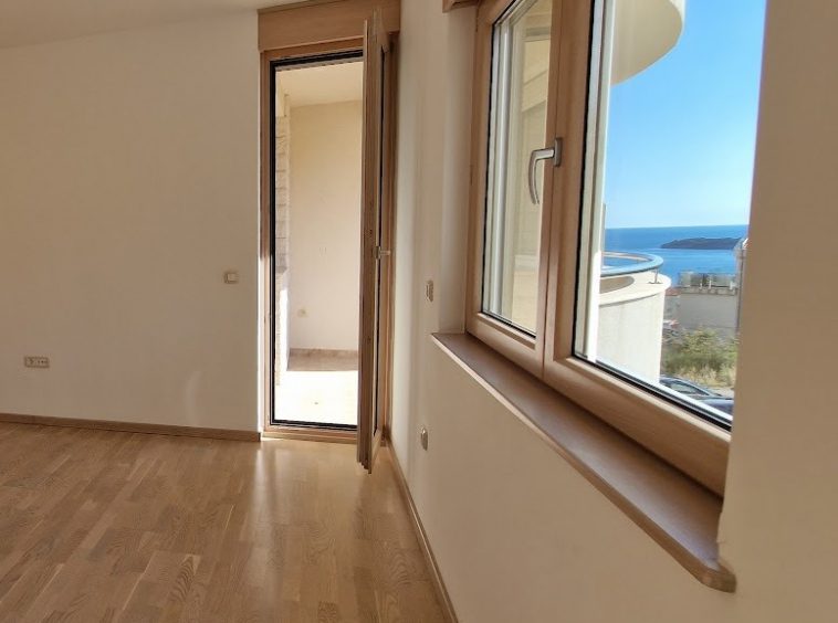 montenegro flat for sale