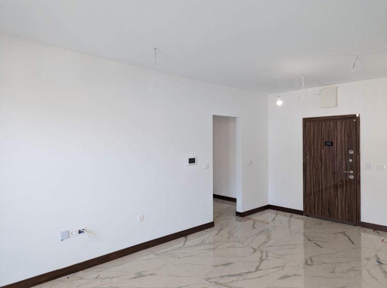 bar montenegro real estate