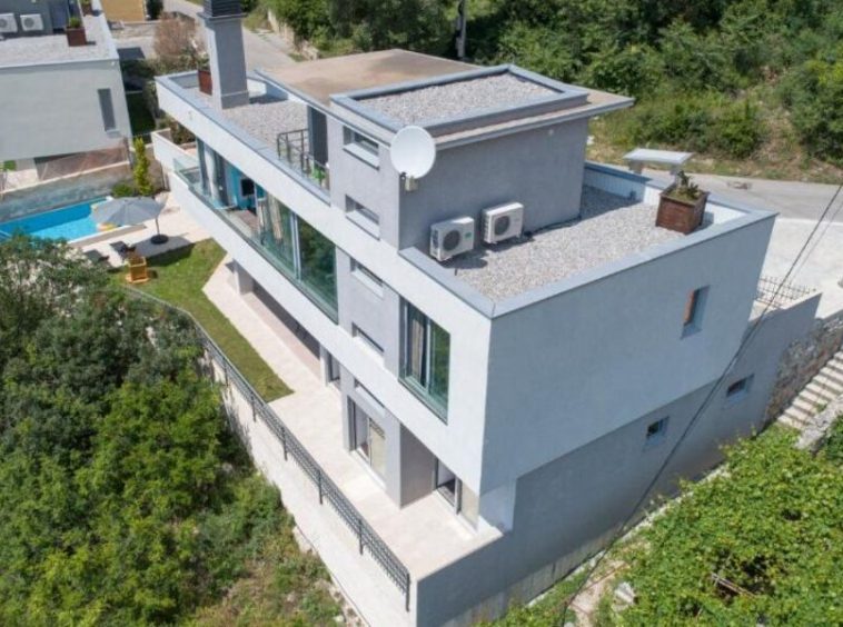 villa in montenegro for sale