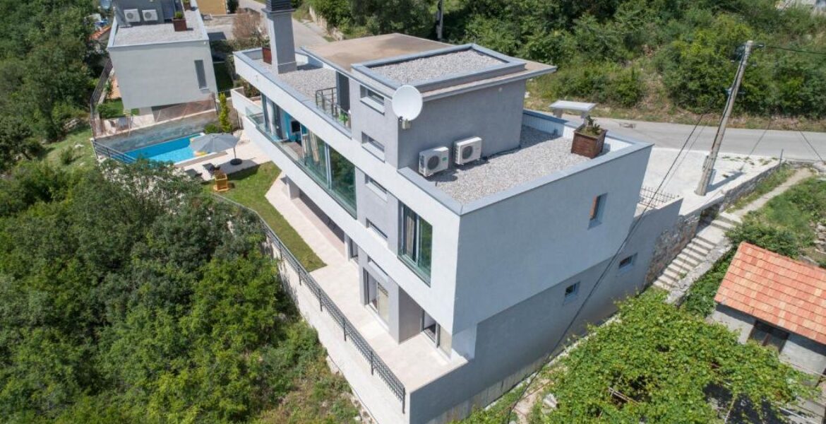 villa in montenegro for sale