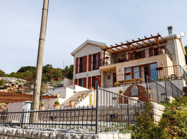 montenegro villas for sale