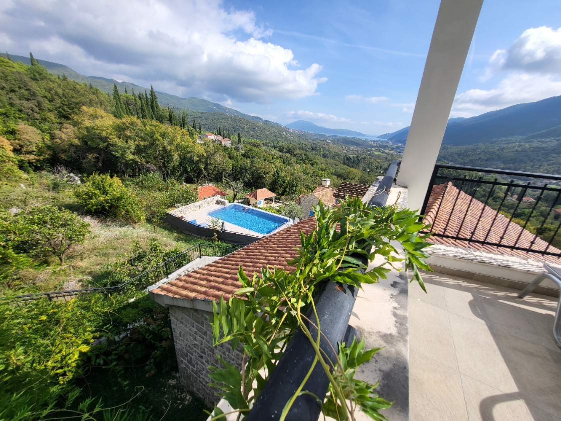 herceg novi apartments for sale