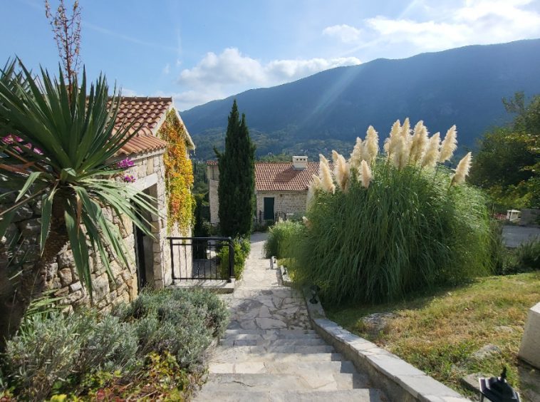 herceg novi apartments for sale