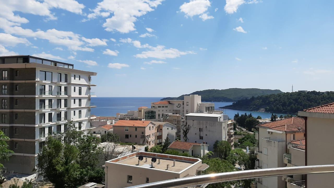 buy apartment in becici