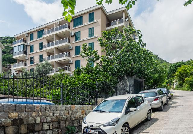 buy flat in montenegro