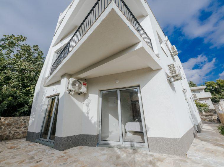 buy house bar montenegro