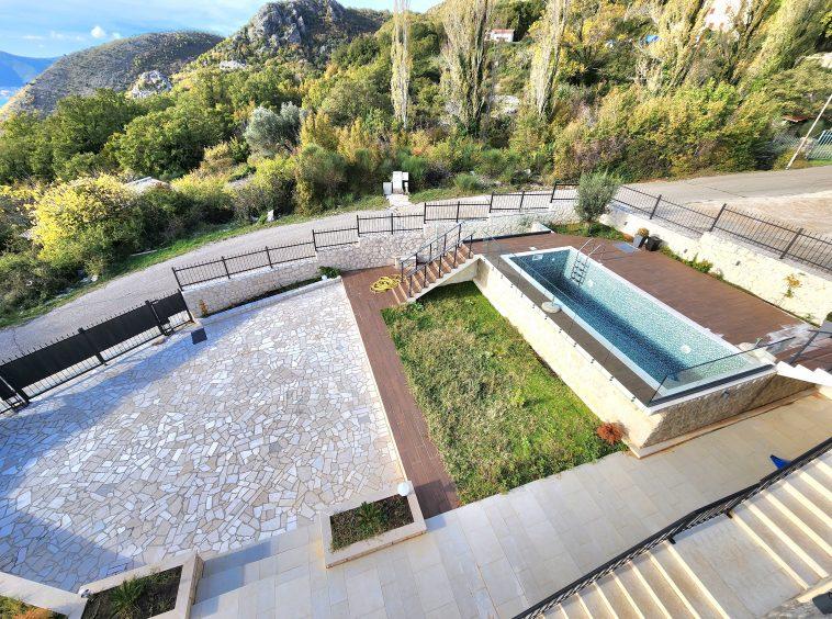 rent a villa in montenegro