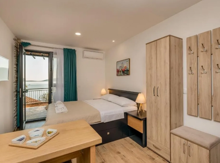 Sale of an operating hotel in the region of Herceg Novi. Magnificent location, first line to the sea, just 50 meters to the equipped beach.