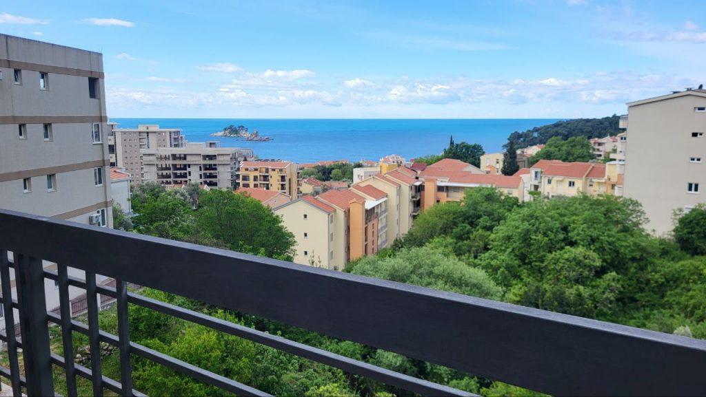 real estate seller in Montenegro