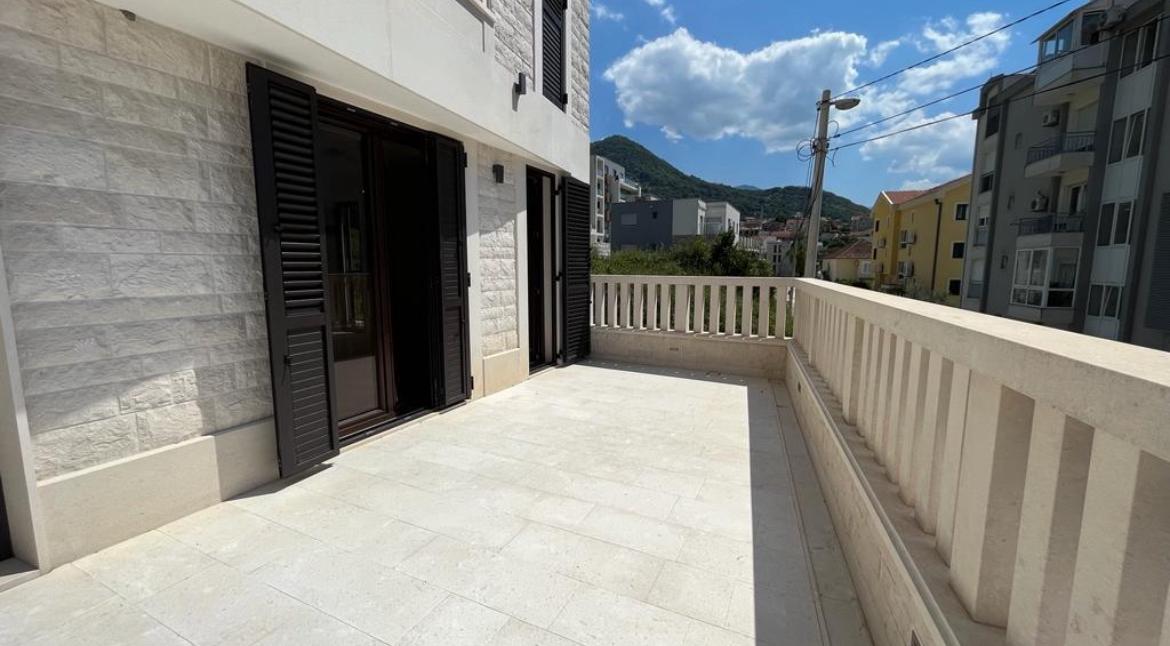 One bedroom apartment in Tivat
