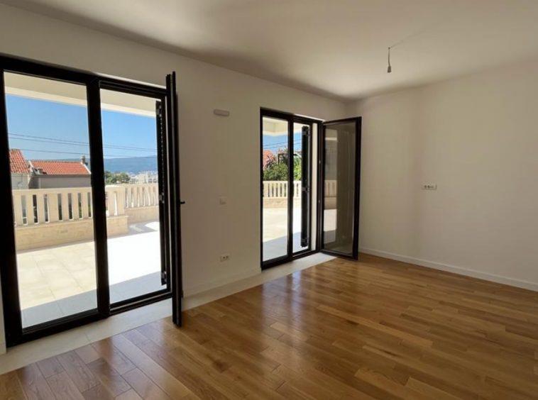 One bedroom apartment in Tivat