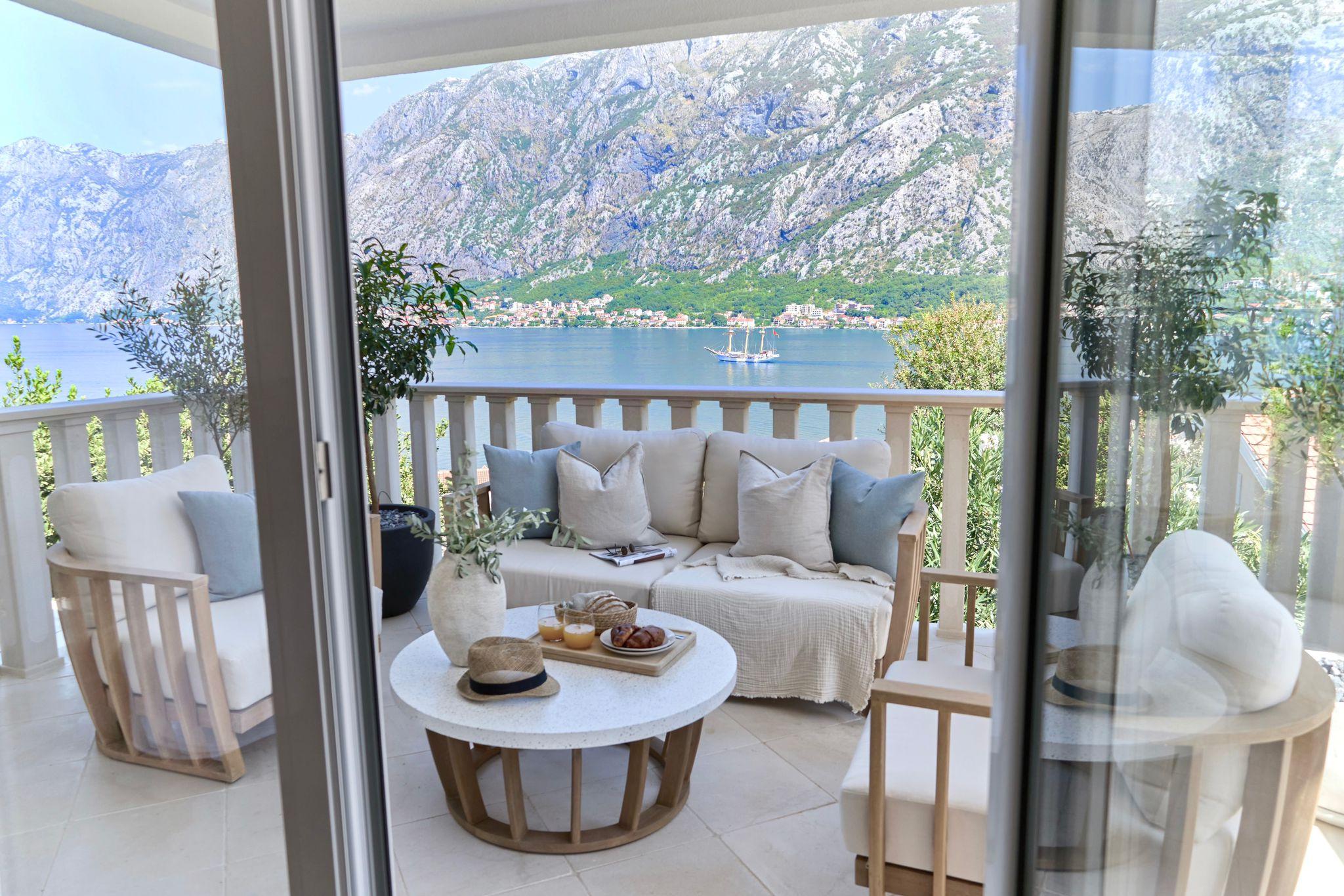 villa for sale in kotor