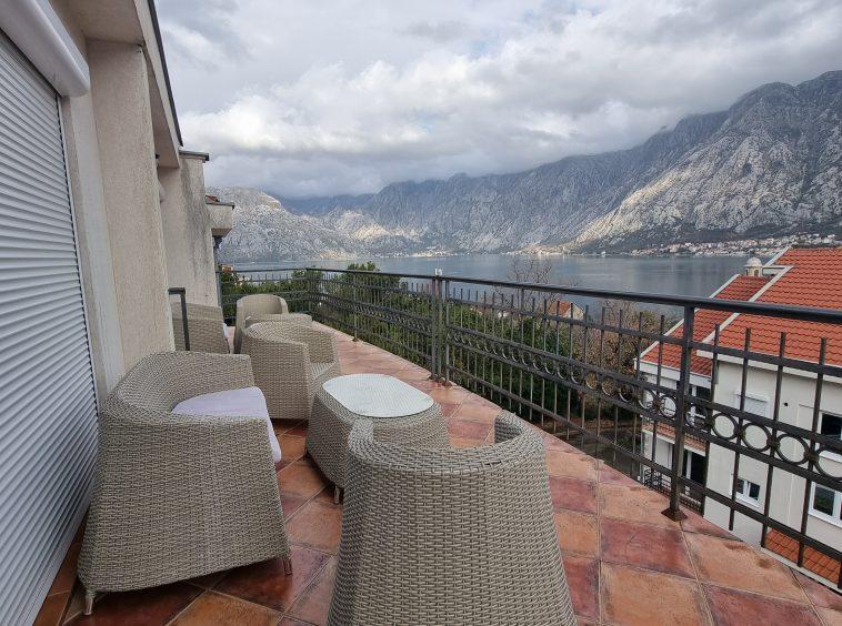 Properties For Sale in Prcanj