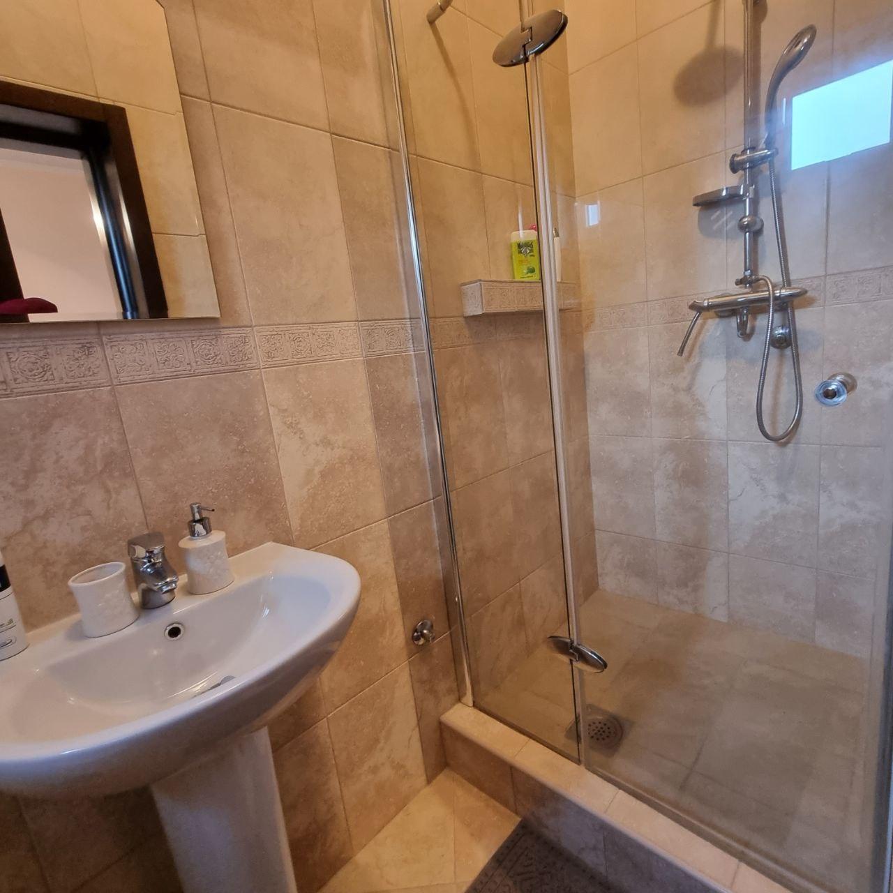 Properties For Sale in Prcanj