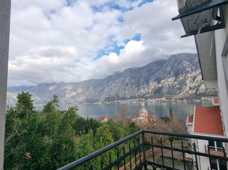 Properties For Sale in Prcanj