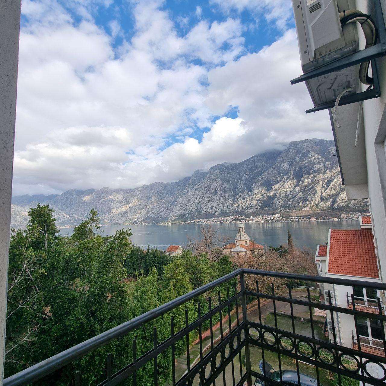 Properties For Sale in Prcanj