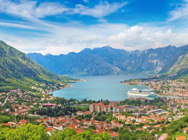 Villas for sale in Kotor