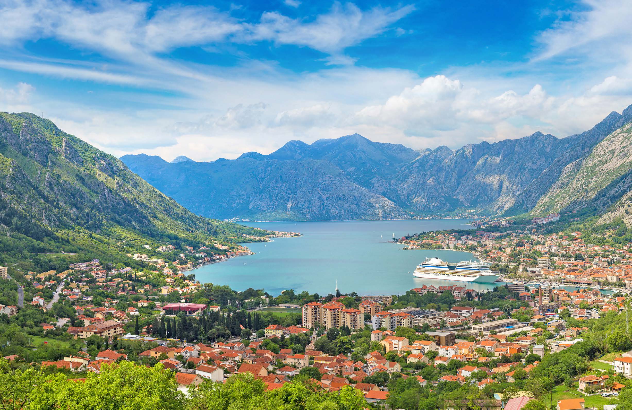Villas for sale in Kotor