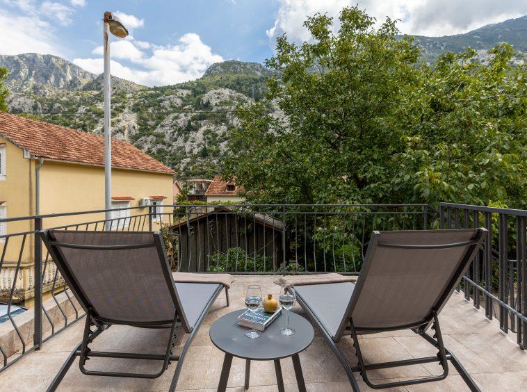 buy villa in Kotor