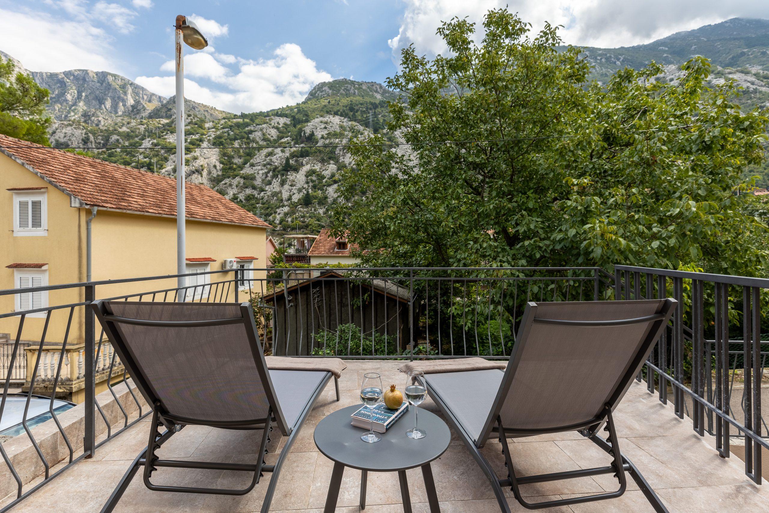 buy villa in Kotor