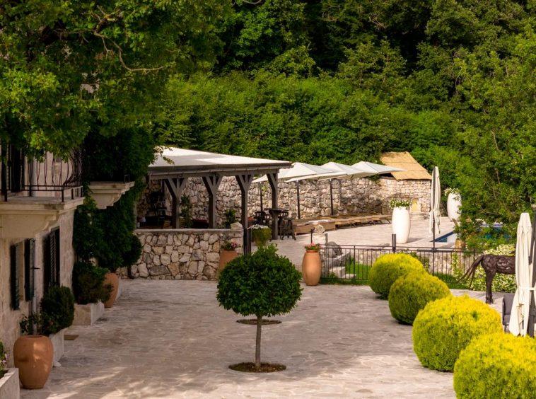 Luxury villa on Budva Riviera