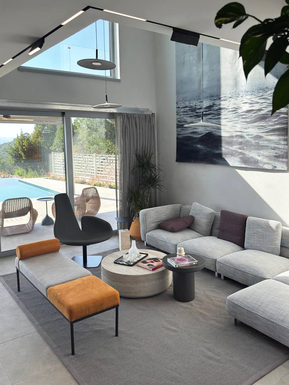 Villas for sale near Sveti Stefan