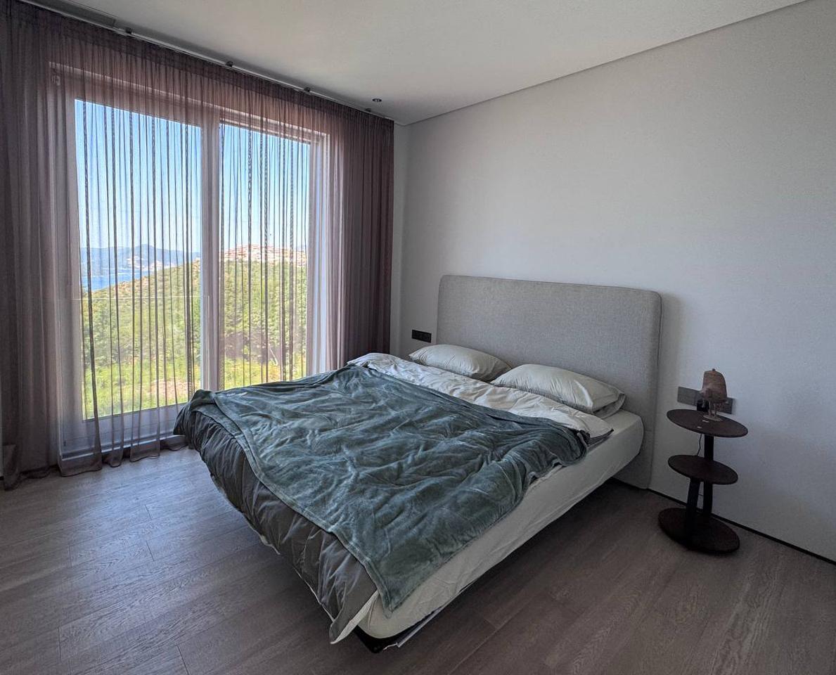 Villas for sale near Sveti Stefan