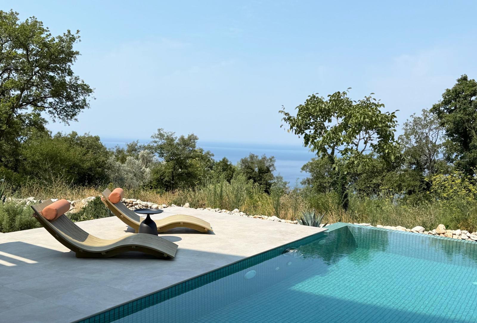 Villas for sale near Sveti Stefan