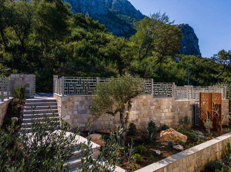 Villas for sale near Sveti Stefan