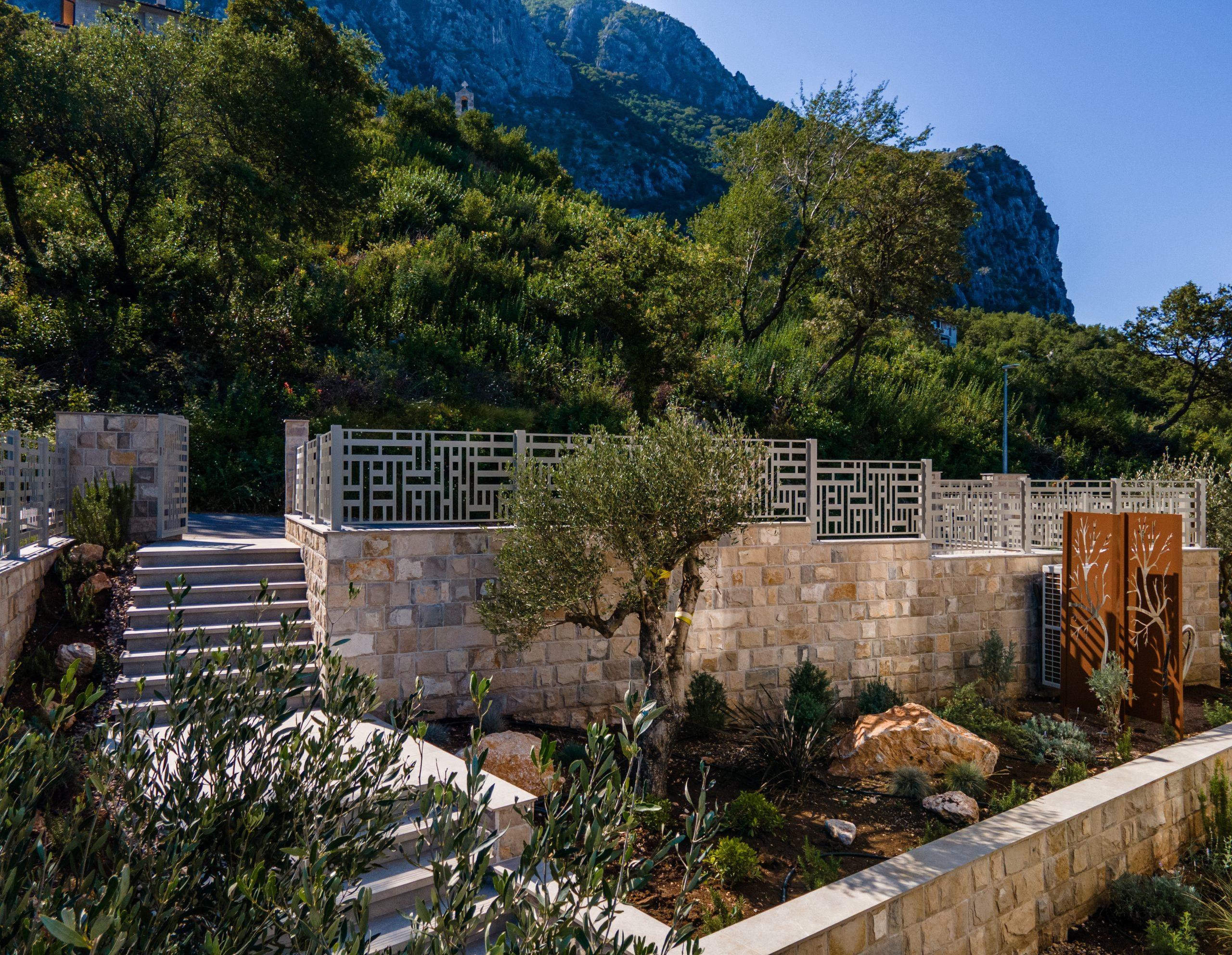 Villas for sale near Sveti Stefan